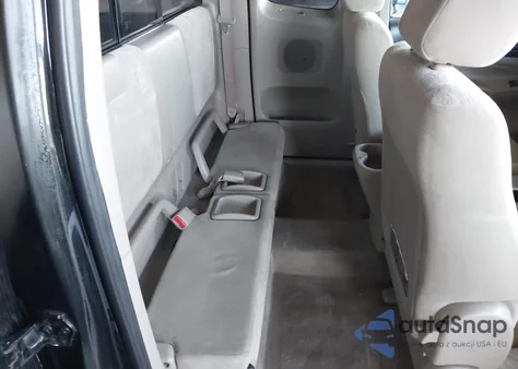 2005 Toyota Tacoma z USA, uszkodzony, nr VIN 5TETX22NX5Z009809